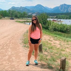 Meet your Posher, Taryn